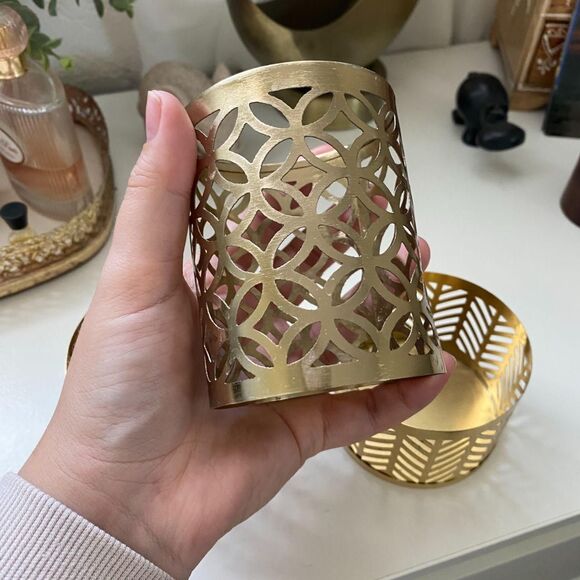 Set of 3 Vintage Gold Toned Metal Candle / Tealight Holders - Picture 5 of 5